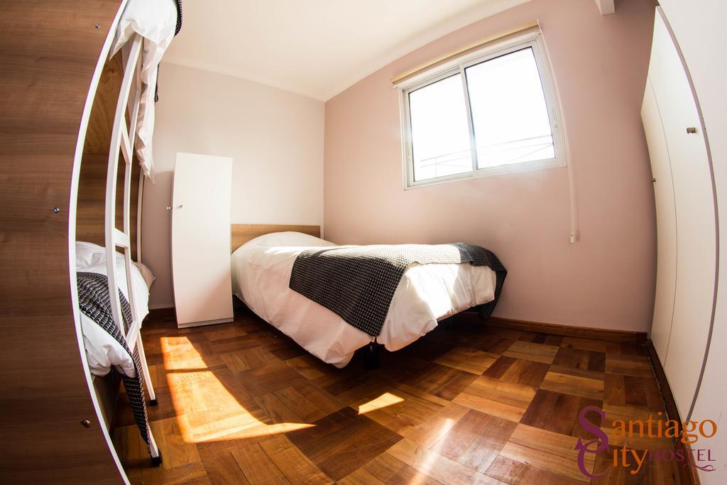 Santiago City Hostel Rum bild